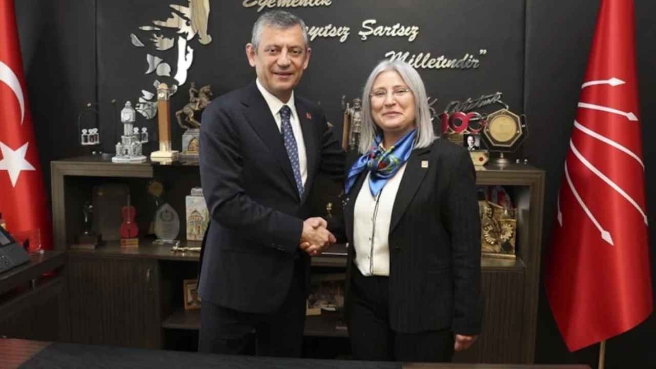 AKP'li Fuat Oktay’ın eski eşi CHP'ye katıldı