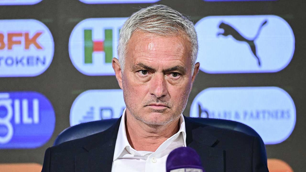 Sorulara kızdı! Mourinho'dan basın toplantısında ilginç yanıtlar