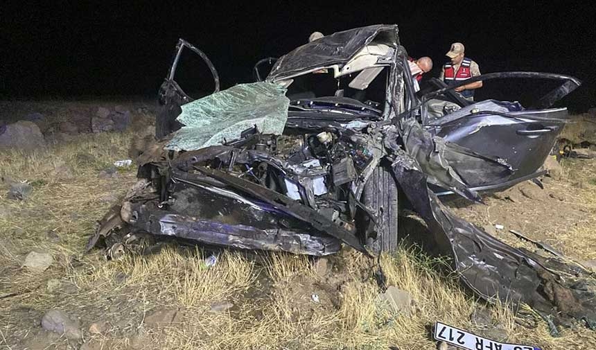 Murieron trágicamente en el vehículo volcado.