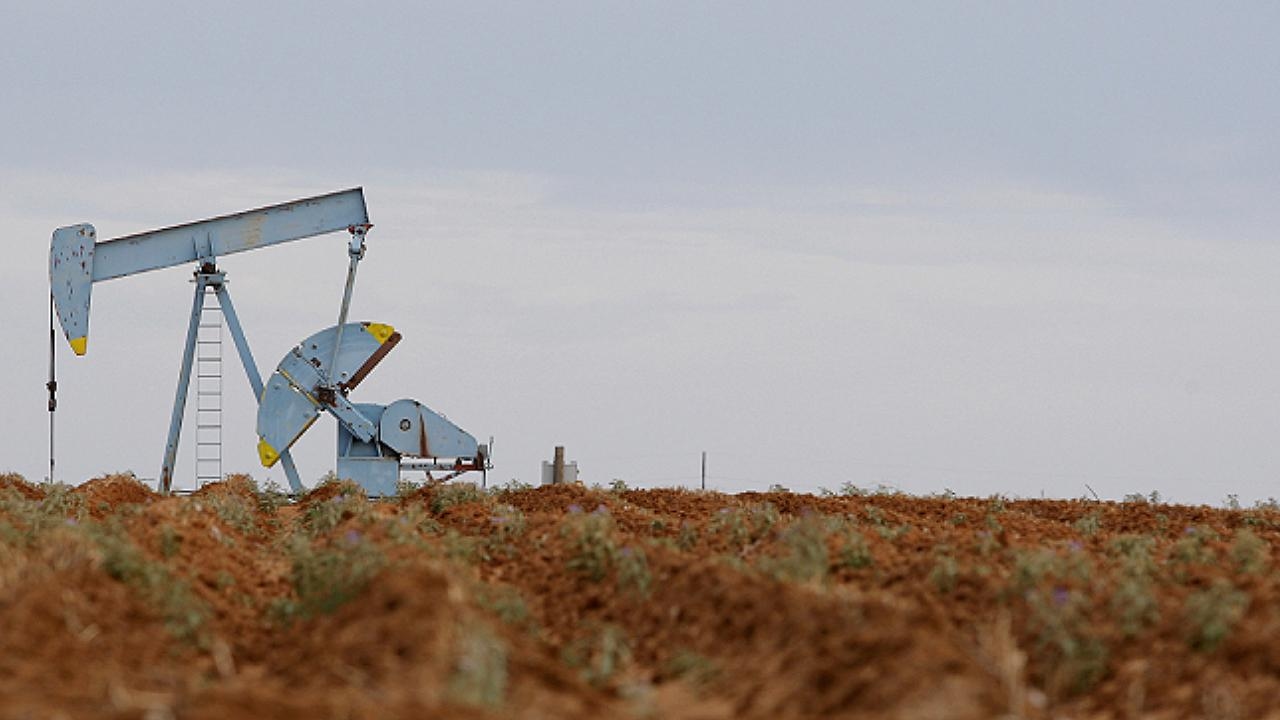 Rusia anuncia disminución de la producción de petróleo y gas