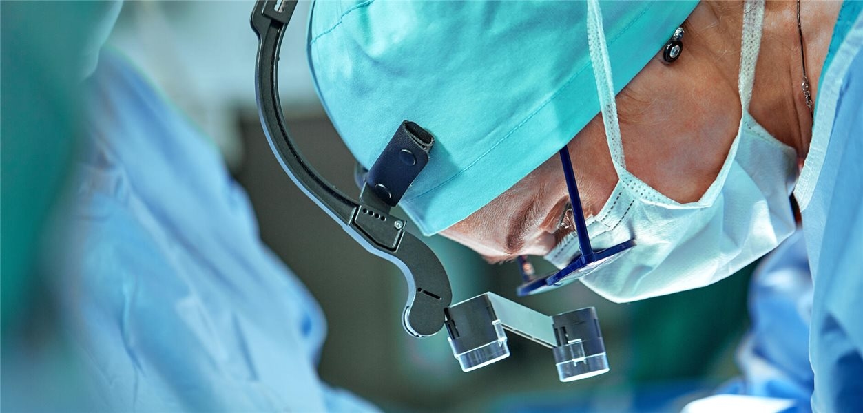 Complete eye transplanted: Medical team publishes surgical progress