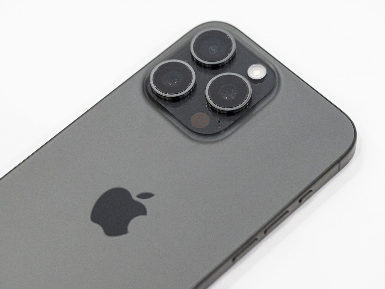 Снижение налогов и тарифов на мобильные телефоны: сколько будет стоить iPhone после заявления правительства?