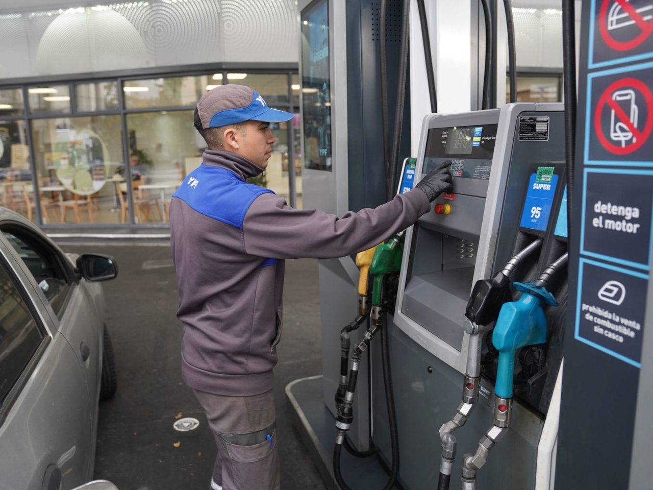 YPF'de benzin ve motorin fiyatları artıyor ancak farklılaştırılmış fiyatlandırma sistemi uygulanmaya başlıyor.