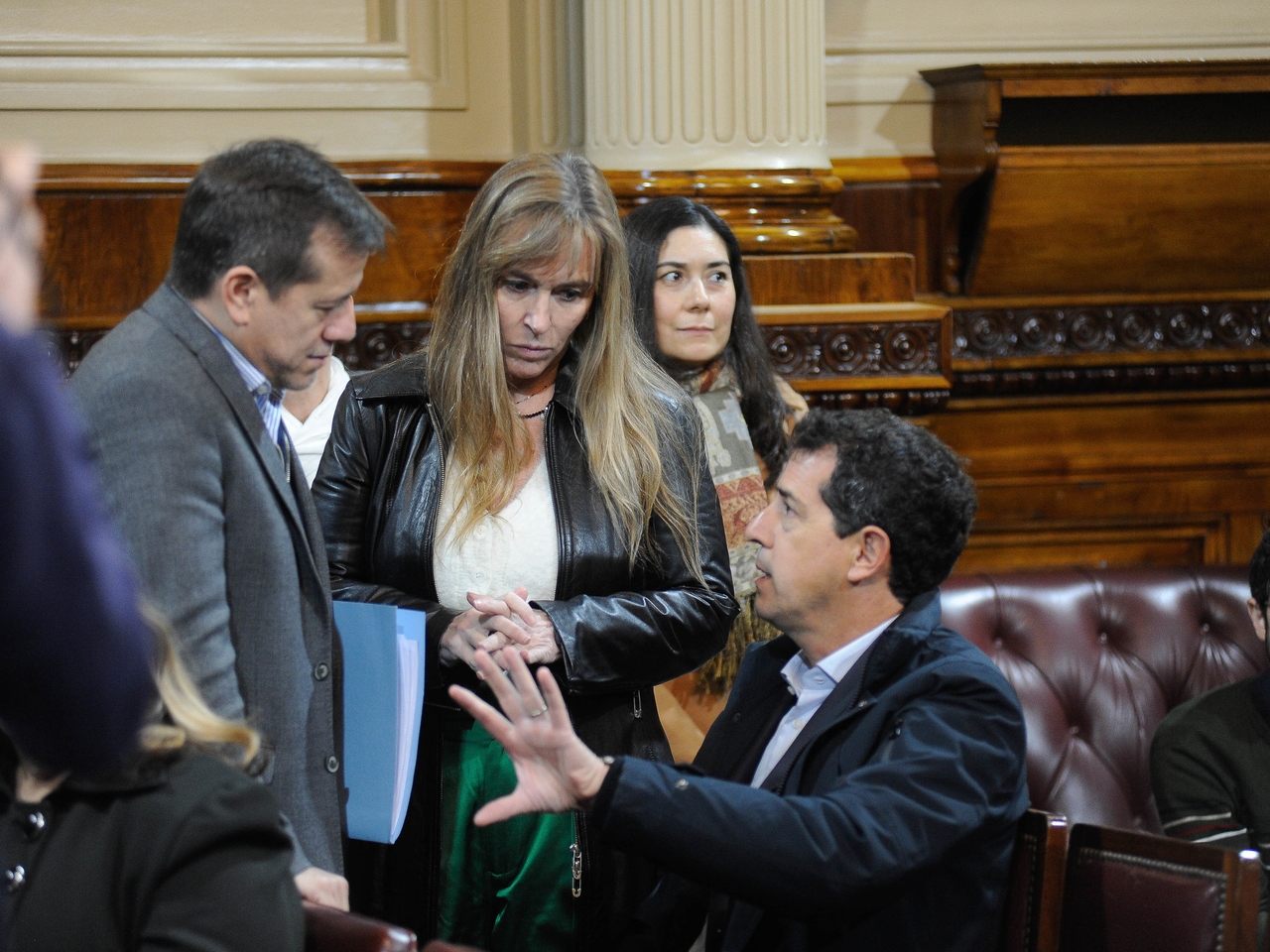 Tension and clashes in the Senate: the government failed to stop the Ks and the pension increase is moving forward.