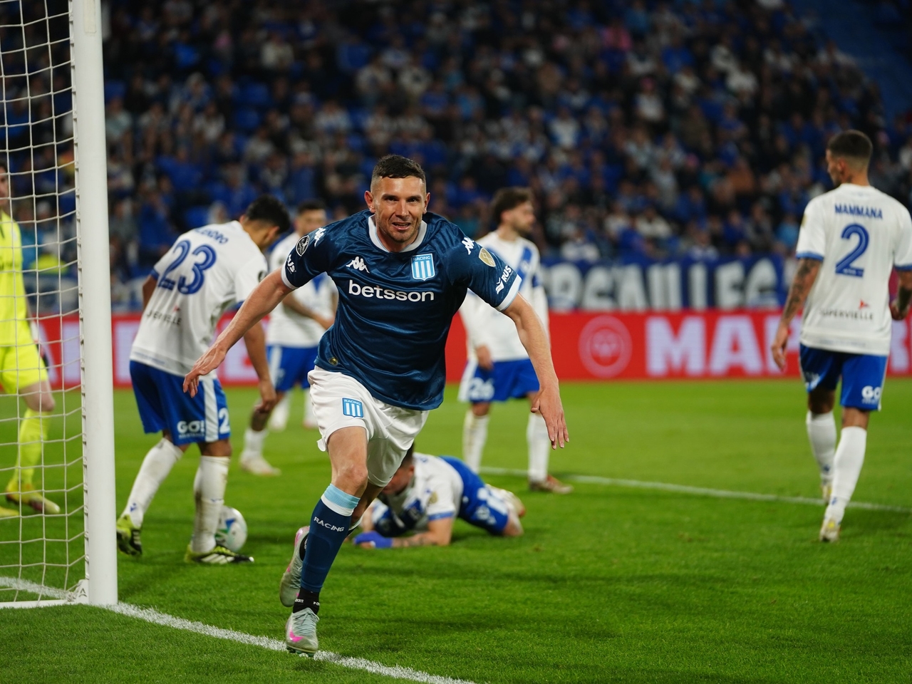 Maravilla Martínez erzielte im Spiel Racing gegen Vélez 50 Tore und nähert sich dem Rekord von Diego Milito: „Da muss man dabei sein …“