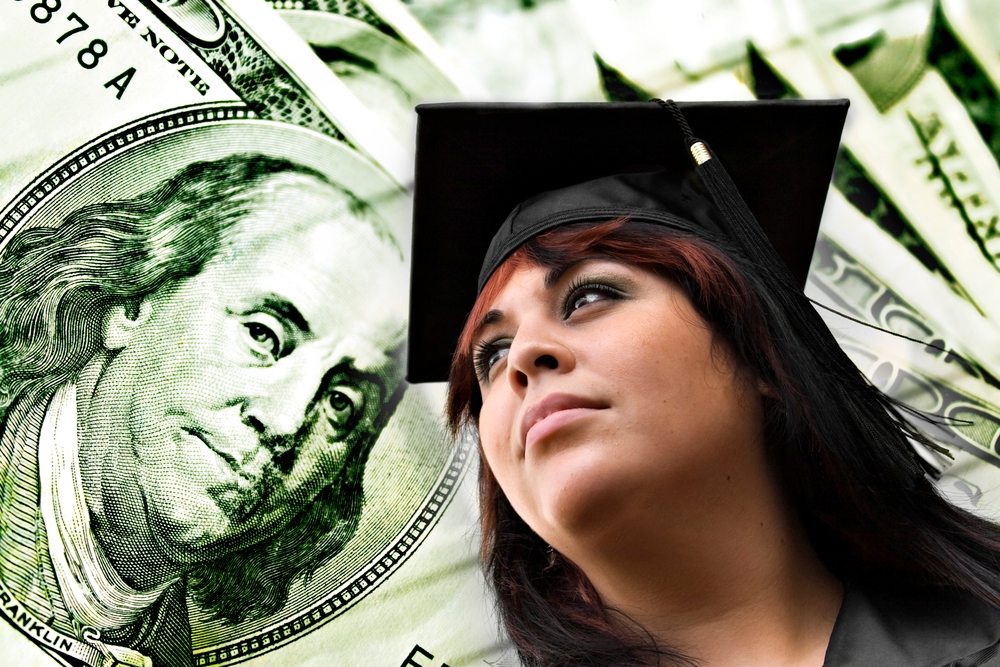 Enseñando a estudiantes universitarios sobre el dinero y las criptomonedas