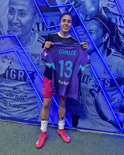 Ovalle's signing, the first of a player with a transfer fee