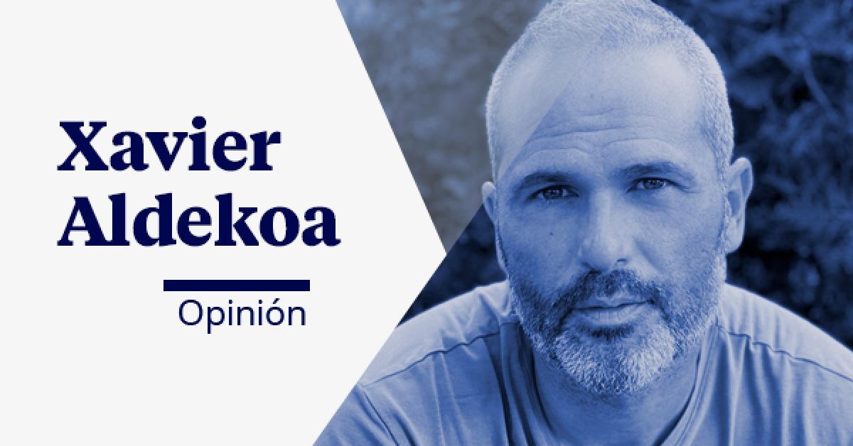 Camiseta blanca con sangre de Sudán