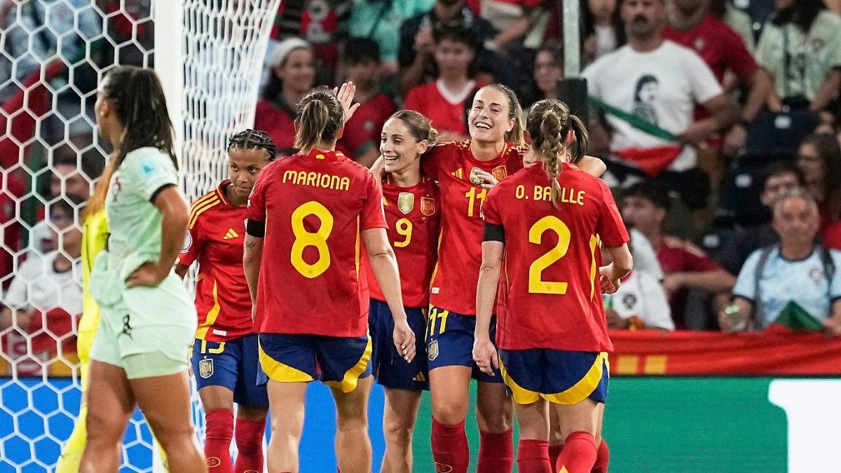Torfiesta bei EM in Bern: Spaniens Fußballerinnen nehmen Portugal auseinander