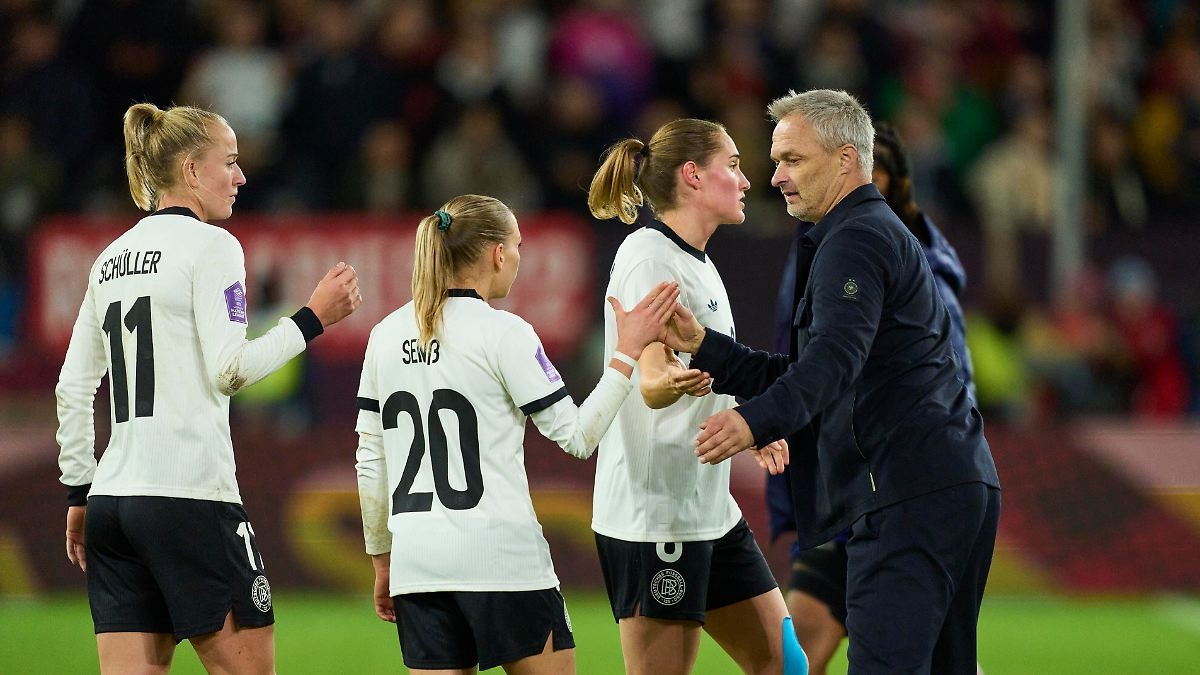 Огромные деньги для женской бундеслиги: «Абсолютно необходимо»: тренер национальной сборной хвалит план в 100 миллионов евро