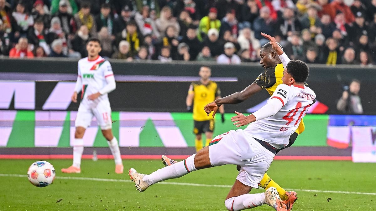 Fan-Proteste gegen FCA-Trainer: BVB-Slapstick-Tor stößt Sandro Wagner tiefer in die Krise