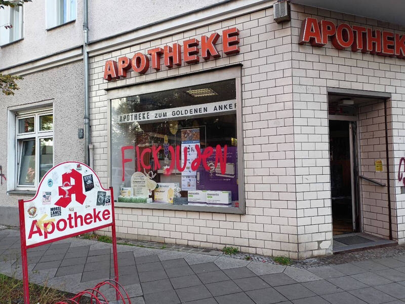 Police investigating: Pharmacy defaced with anti-Semitic slogans
