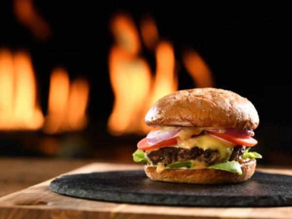 Eine geschmackvolle Tour durch Kolumbien: Die Gewinner des Burger Master 2025, Stadt für Stadt