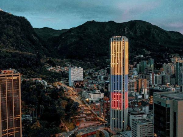 AI'ya göre yaşamak için mükemmel olan Bogota yakınlarındaki Kolombiya kasabası.