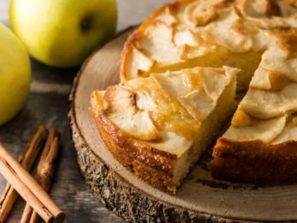 Virales Rezept: Apfelkuchen mit nur zwei Zutaten und ohne Backofen