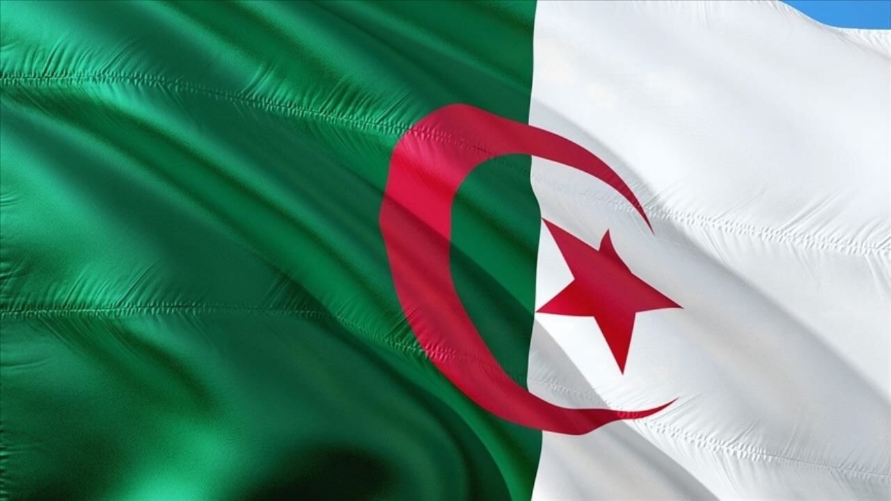 Algeria will not speak French!