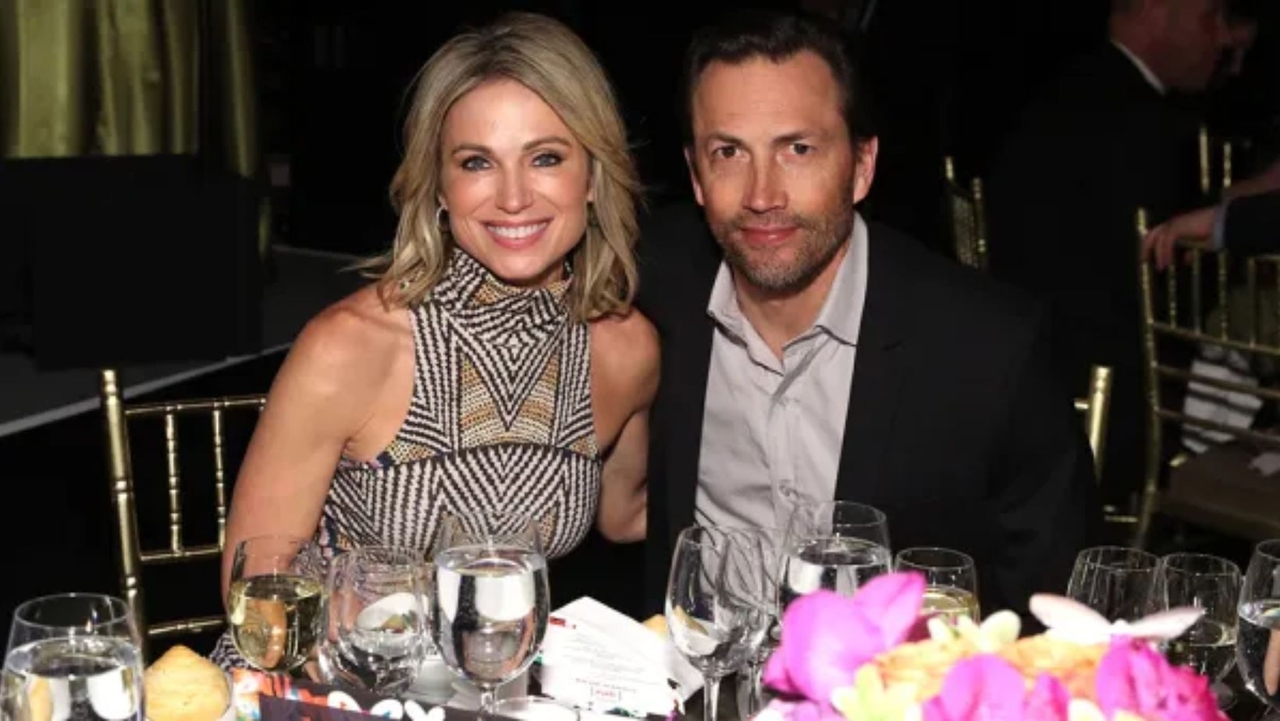 Los ex presentadores de GMA3, Amy Robach y TJ Holmes, confirman su compromiso.