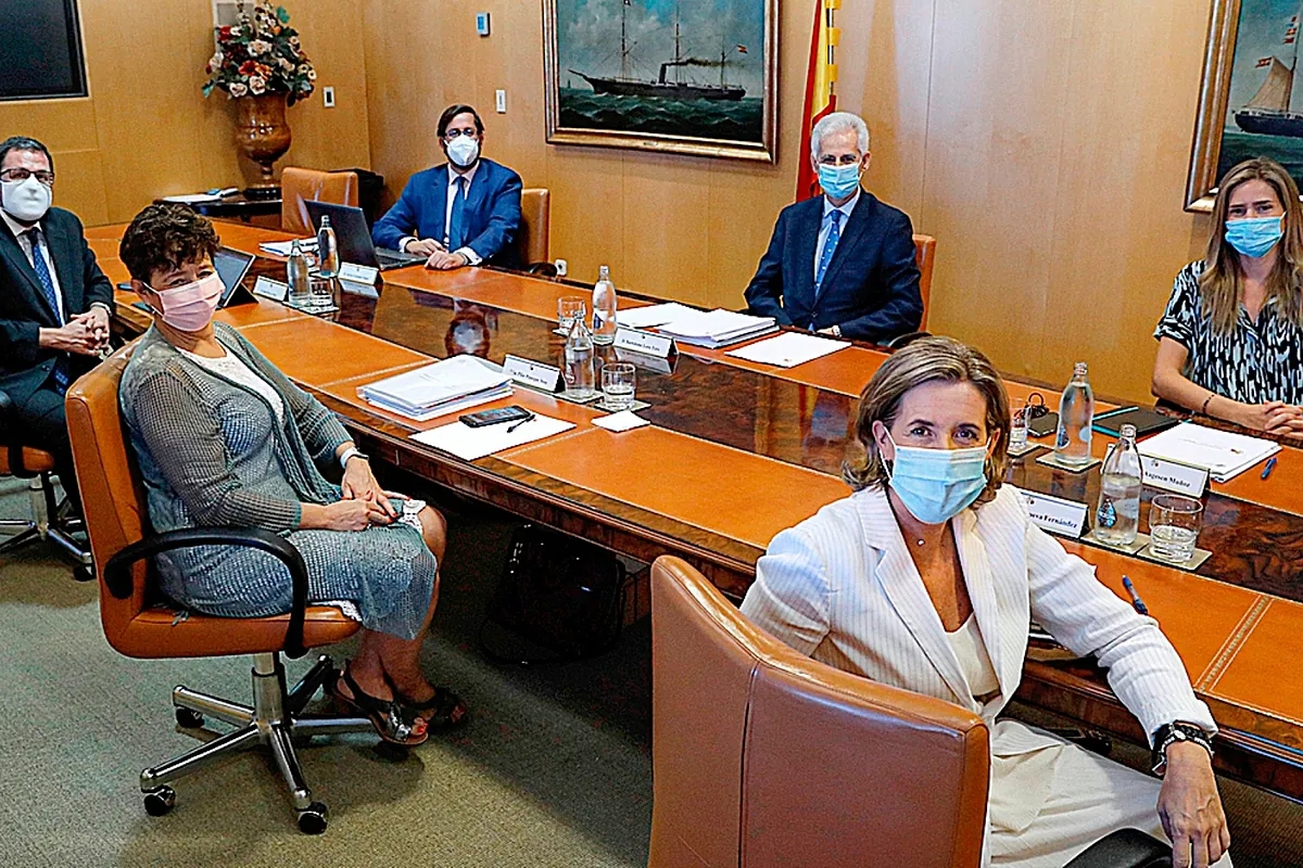 Tres rescates 'políticos' con riesgo de impago al Estado de 300 millones: Plus Ultra, Tubos Reunidos y Duro Felguera