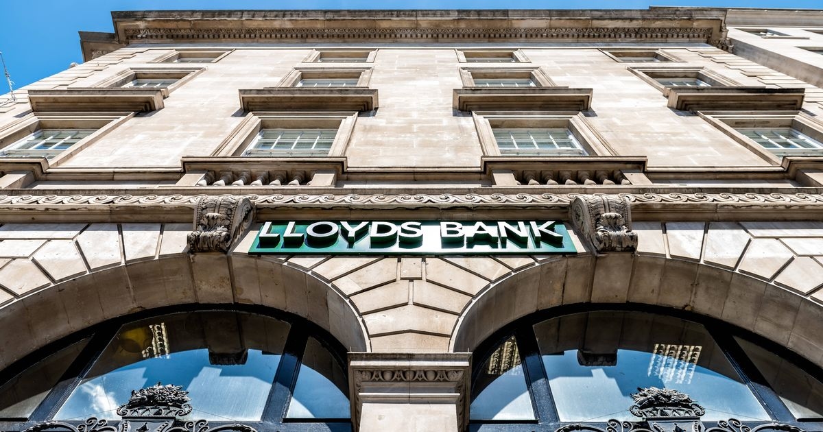 Lloyds Bank emite una alerta de 399 libras a todos sus clientes.