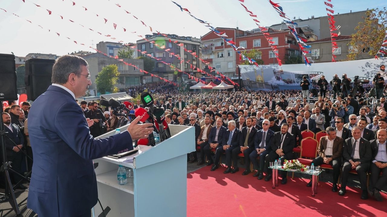 "İslam kültür ve medeniyetinde hayat, cami ile başlar ve camilerin