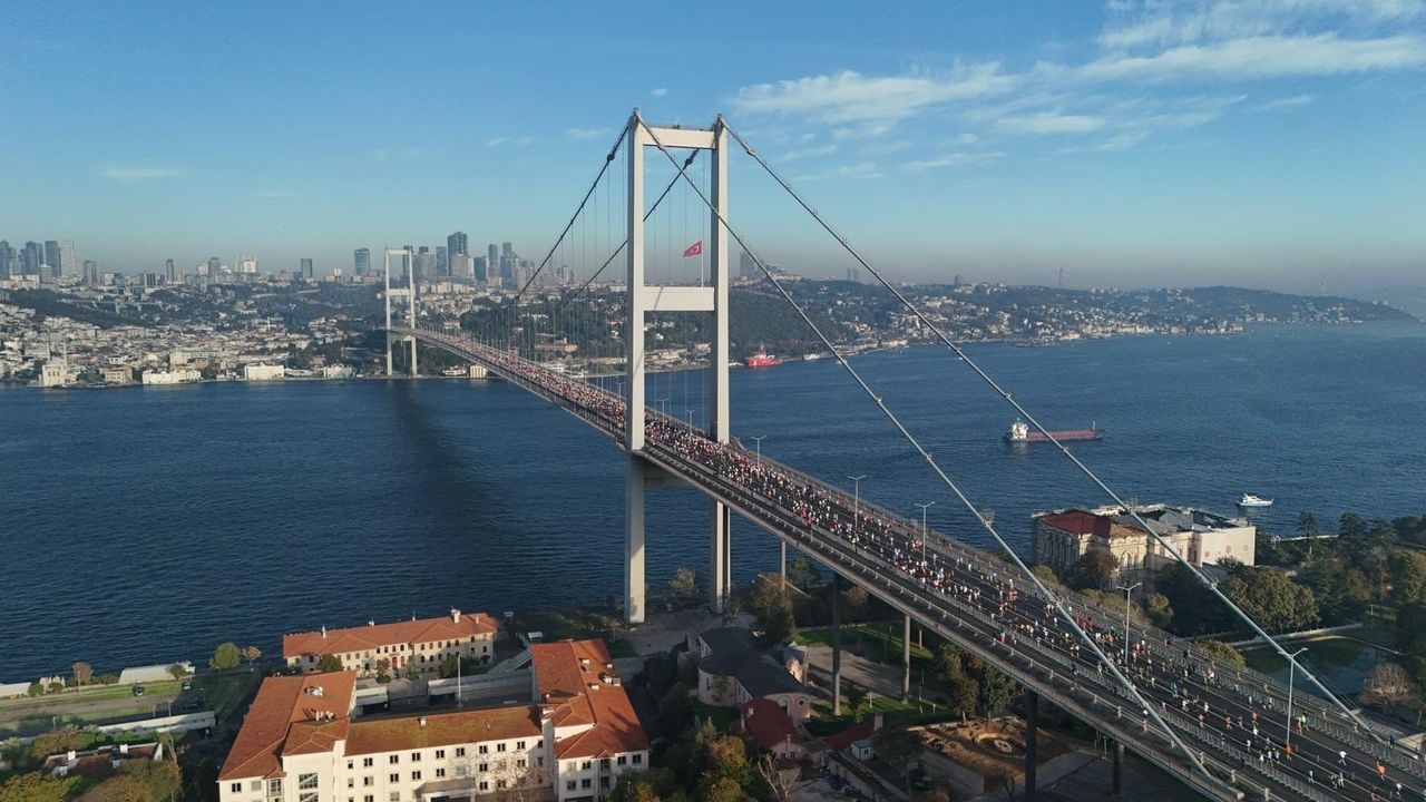 Der Türkiye İş Bankası Istanbul Marathon brachte erneut Kontinente zusammen