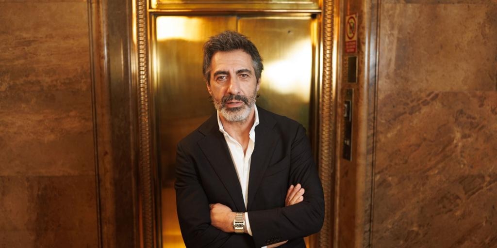 Juan del Val'in 'Vera. Bir Aşk Hikayesi' adlı romanı kötü bir roman... Korkunç