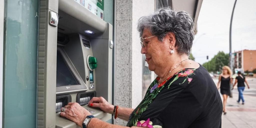 Ekim ayında emekli maaşları ne zaman ödenir? CaixaBank, Santander, ING, BBVA ve diğer bankaların ödeme tarihleri vardır.