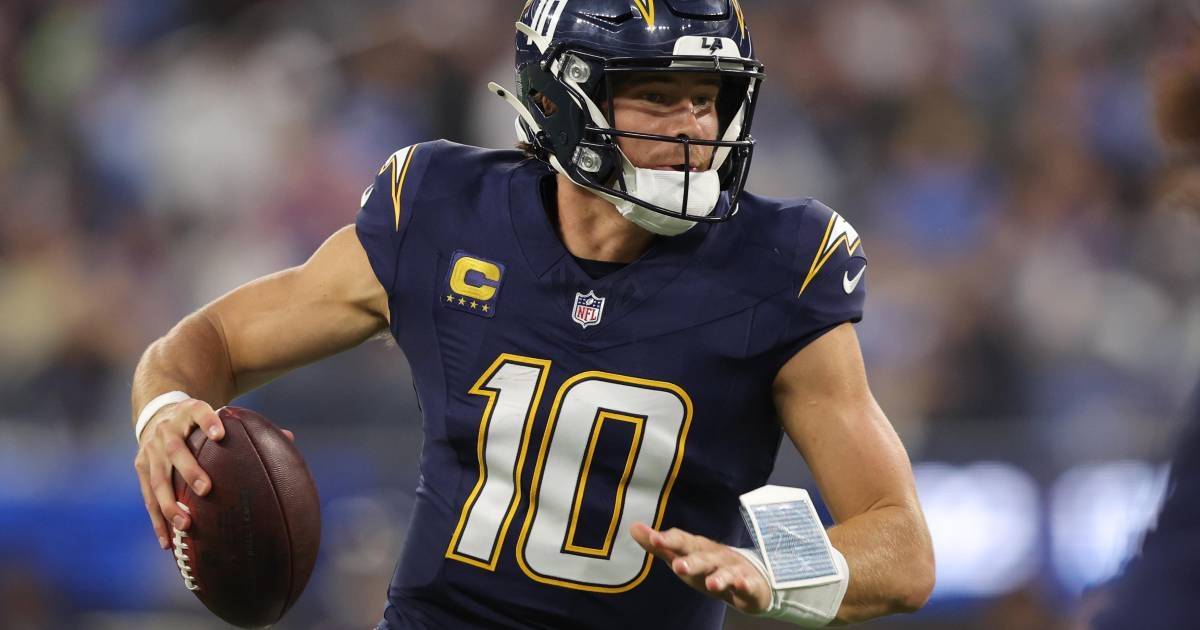 Justin Herbert und Kimani Vidal führten die Chargers zu einem 37:10-Sieg über die Vikings.