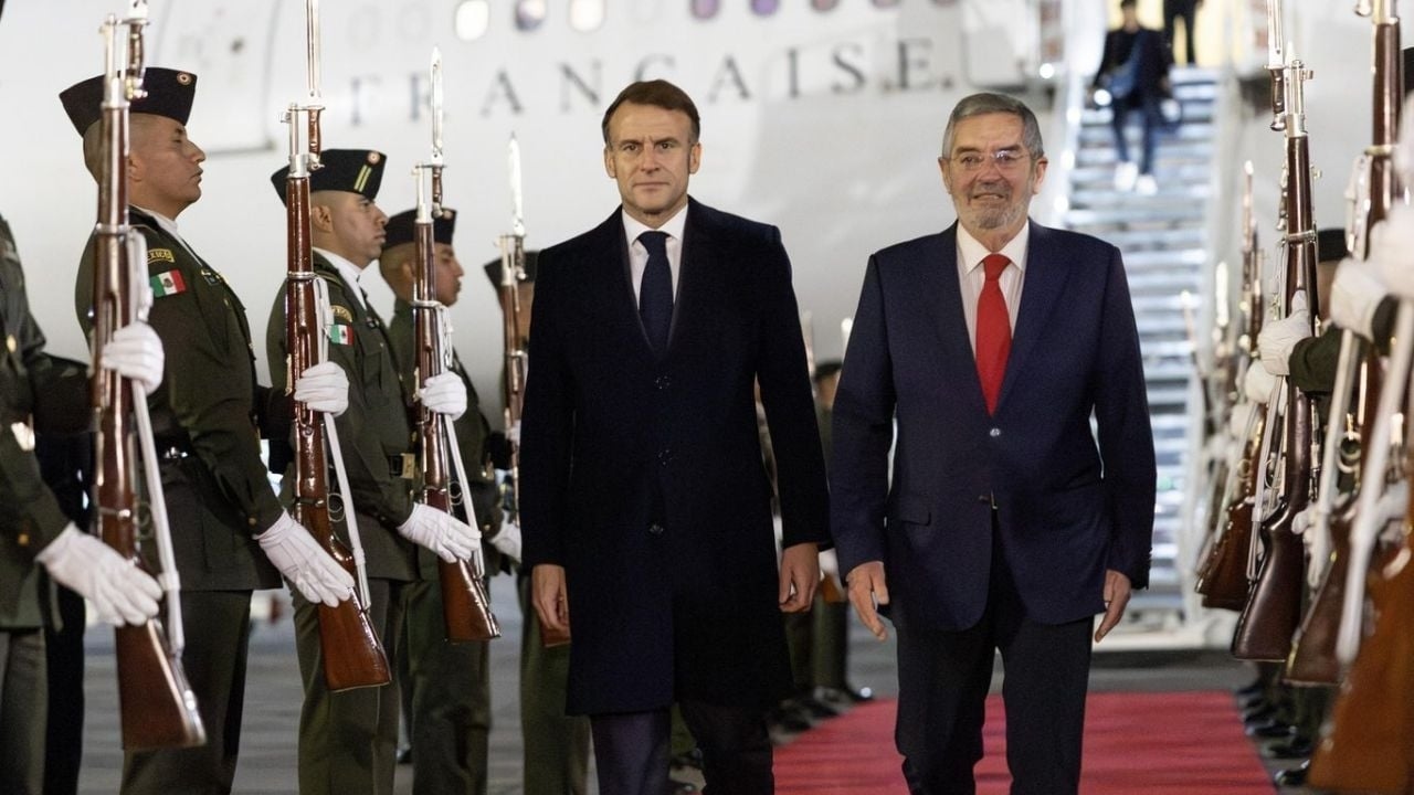 Emmanuel Macron Meksika'ya geldi; Sheinbaum ile Ulusal Saray'da bir araya gelecek